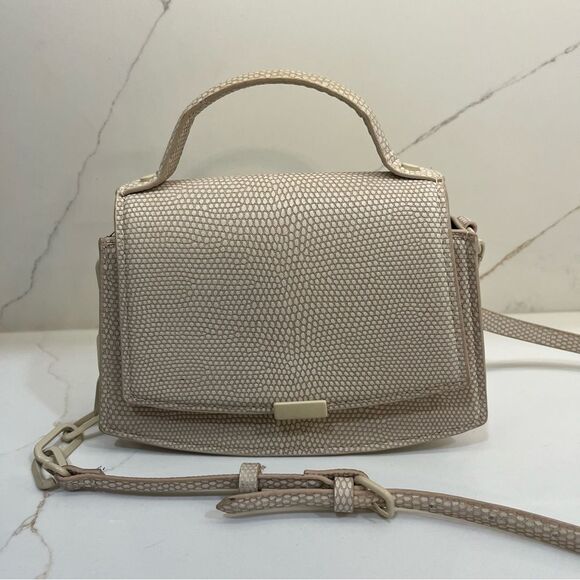 Zara Textured Cream Crossbody Bag - Picture 3 of 9